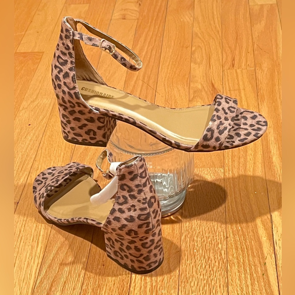 🆕 Leopard Sandals - Picture 2 of 5